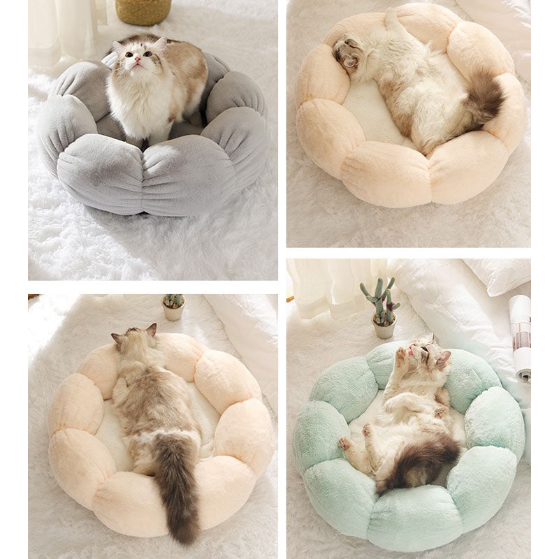 Flower Shape Enclosed Cat Bed