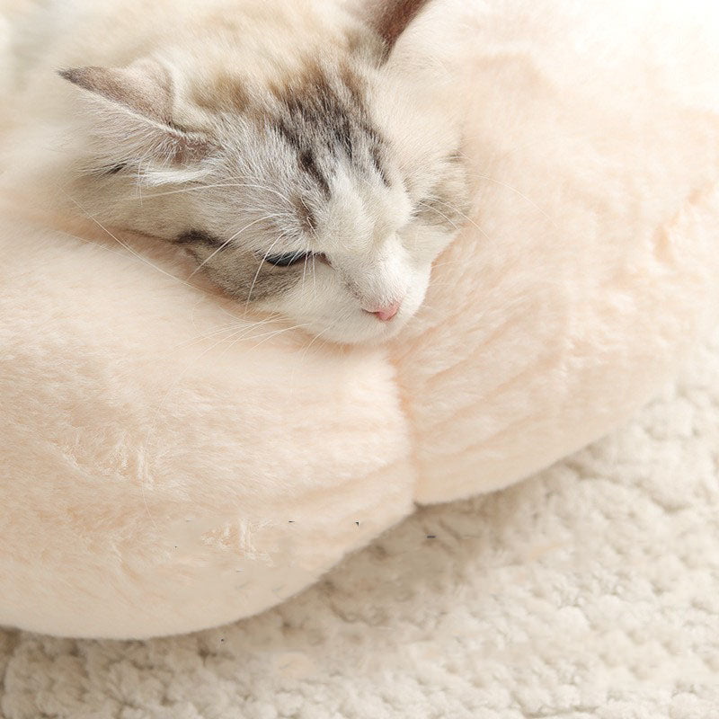 Flower Shape Enclosed Cat Bed